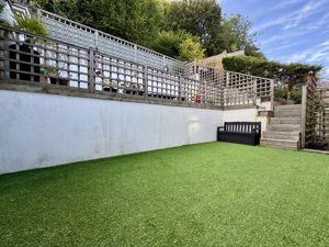 Photo 16- click for photo gallery